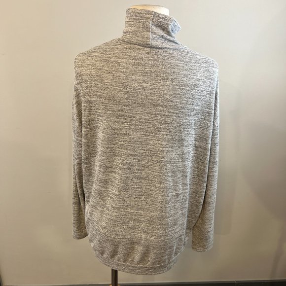 🌿4/$35🌿 REVAMPED Grey Turtleneck Sweater (S) - Picture 6 of 9